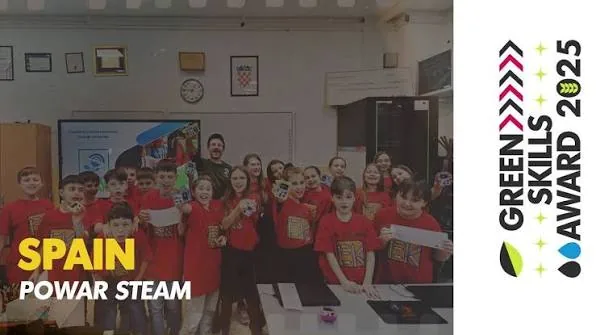 Students at one of POWAR STEAM's pilot schools in Croatia using the P-Bit in class